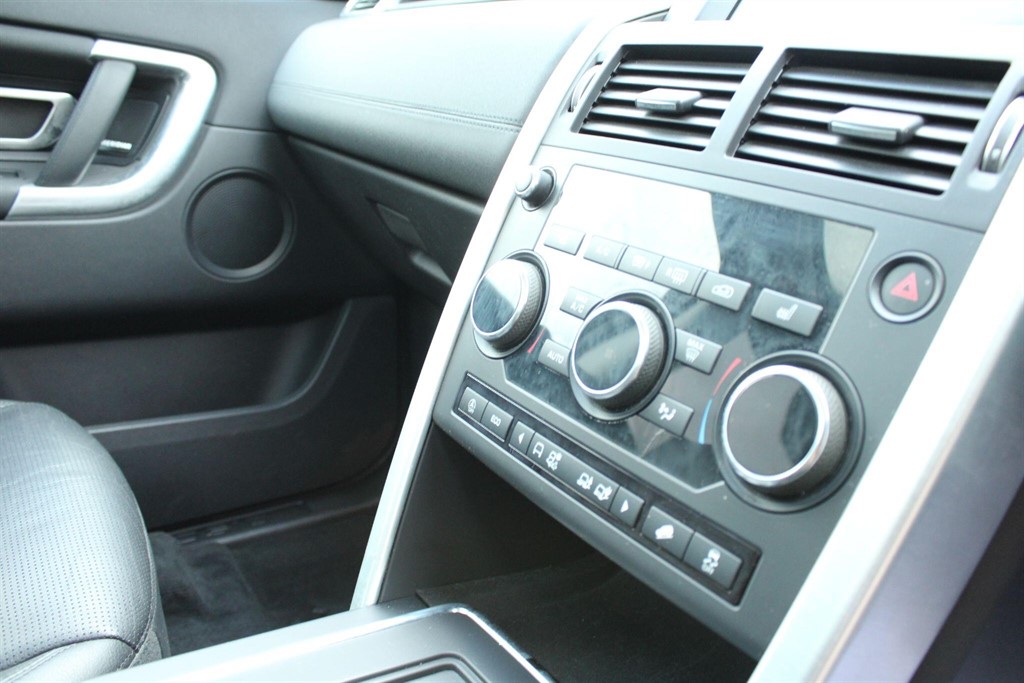 Used Land Rover Discovery Sport 2018 for sale - 77300765: Photo 24