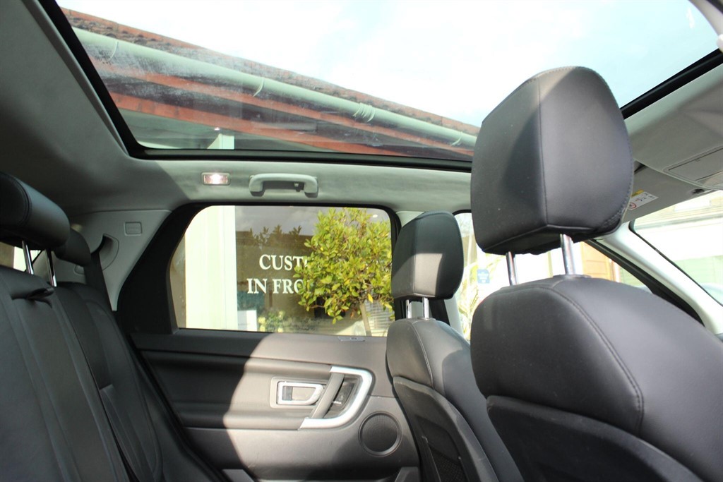 Used Land Rover Discovery Sport 2018 for sale - 77300765: Photo 41