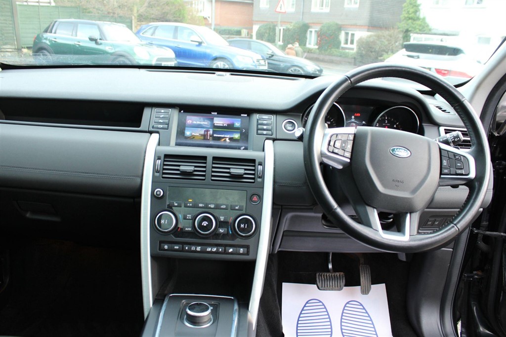 Used Land Rover Discovery Sport 2018 for sale - 77300765: Photo 59