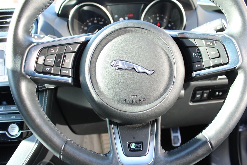 Used Jaguar F-Pace 2019 for sale - 77435376: Photo 10