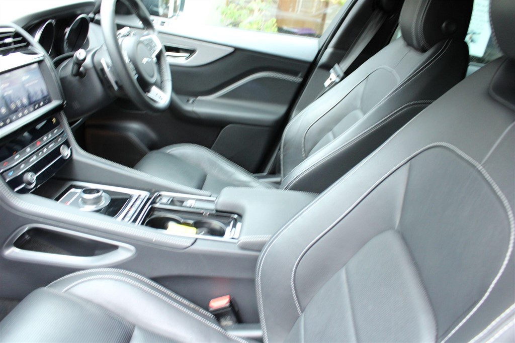 Used Jaguar F-Pace 2019 for sale - 77903616: Photo 16