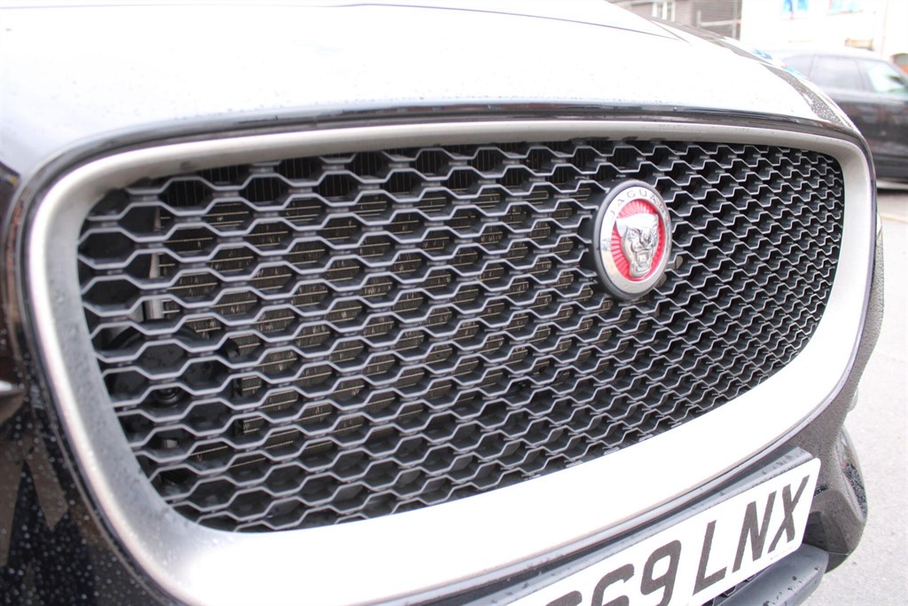 Used Jaguar F-Pace 2019 for sale - 77903616: Photo 17