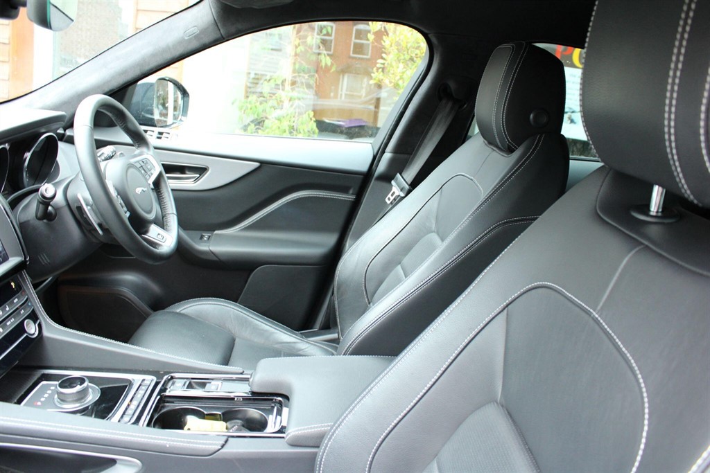 Used Jaguar F-Pace 2019 for sale - 77903616: Photo 23