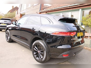 Used Jaguar F-Pace 2019 for sale - 77903616: Photo