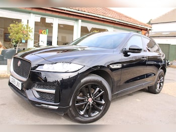 Used Jaguar F-Pace 2019 for sale - 77903616: Photo