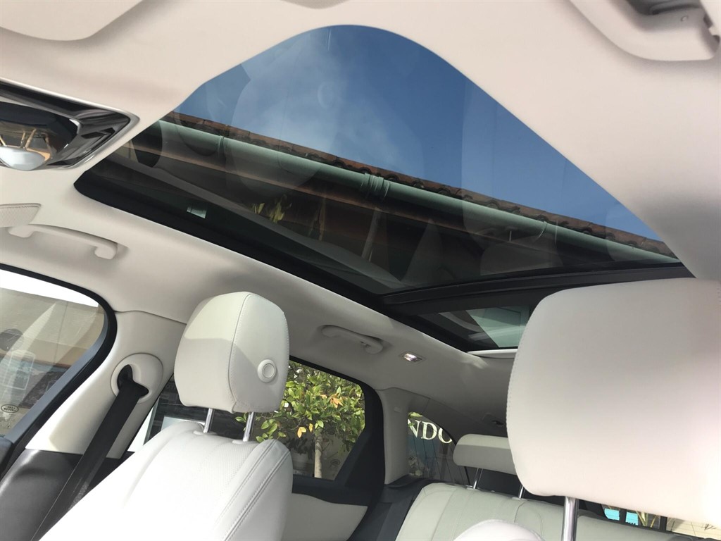 Used Land Rover Range Rover Velar 2022 for sale - 77804093: Photo 10