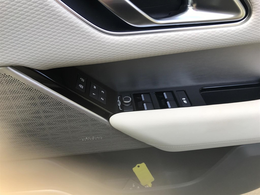 Used Land Rover Range Rover Velar 2022 for sale - 77804093: Photo 23