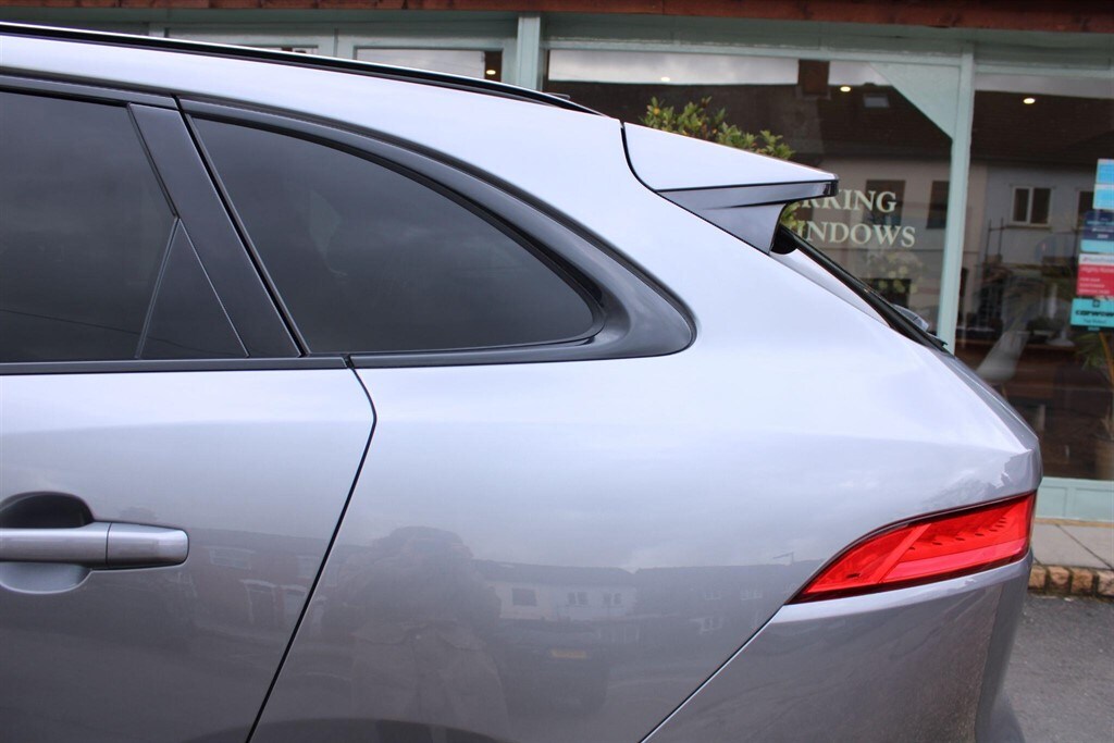 Used Jaguar F-Pace 2020 for sale - 77545488: Photo 32