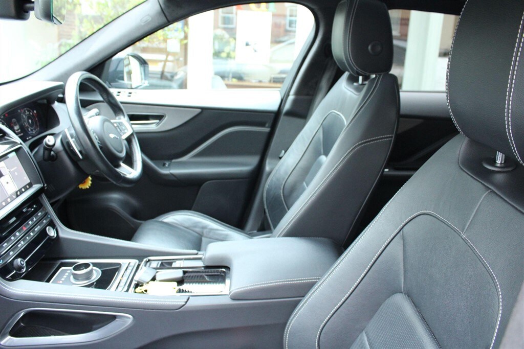 Used Jaguar F-Pace 2020 for sale - 77545488: Photo 38