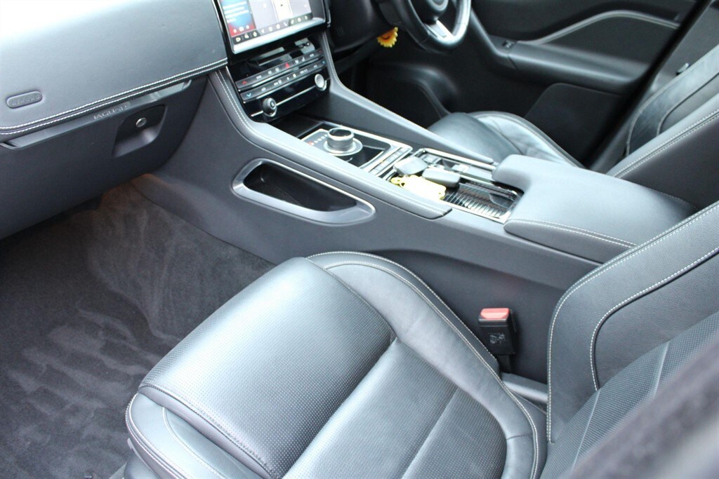 Used Jaguar F-Pace 2020 for sale - 77545488: Photo 39