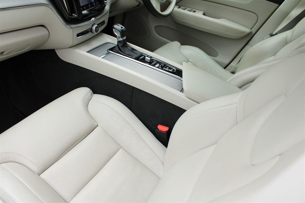 Used Volvo XC60 2018 for sale - 77691174: Photo 18