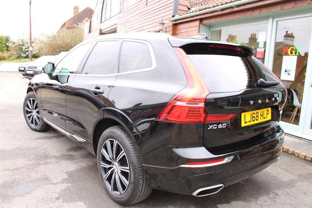Used Volvo XC60 2018 for sale - 77691174: Photo 2