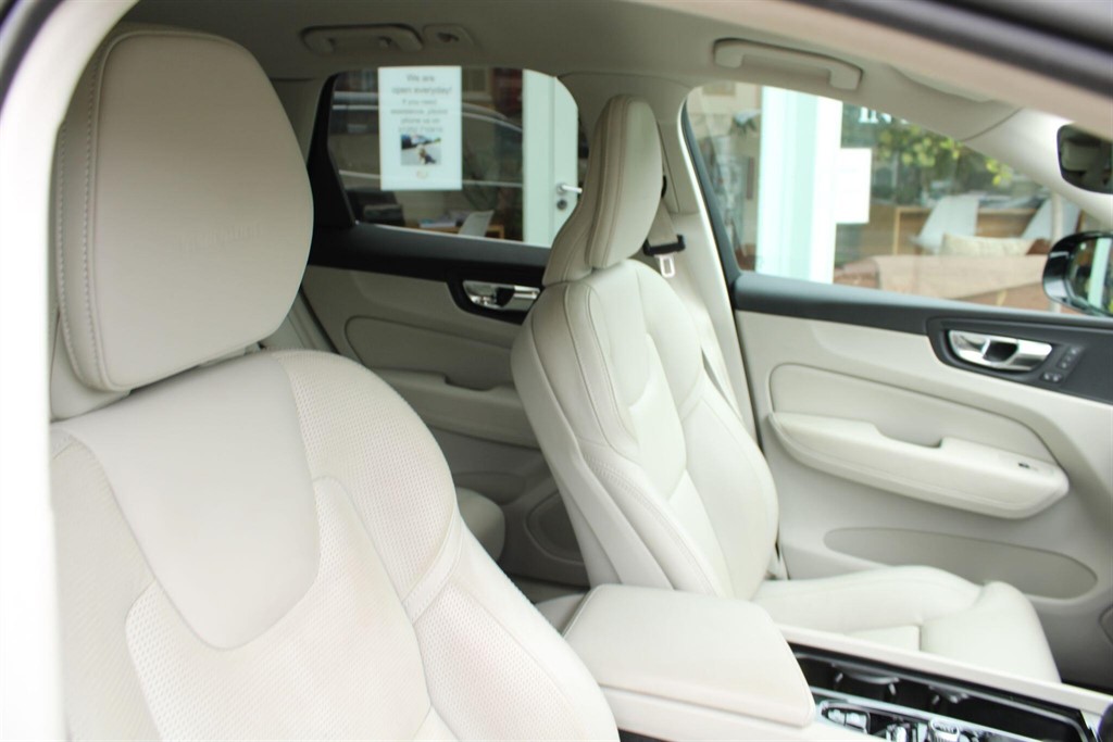 Used Volvo XC60 2018 for sale - 77691174: Photo 53