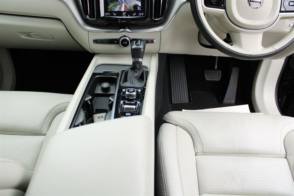 Used Volvo XC60 2018 for sale - 77691174: Photo 8