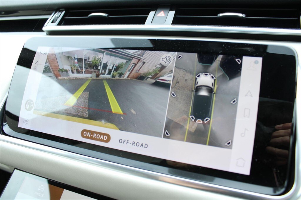 Used Land Rover Range Rover Velar 2021 for sale - 76628589: Photo 32