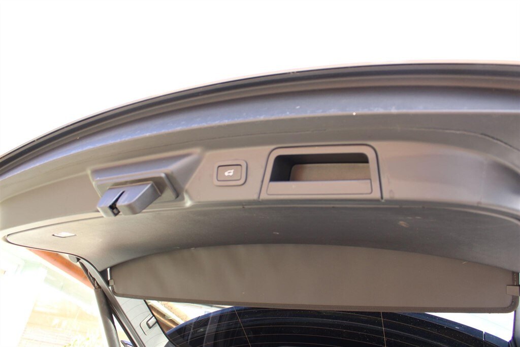 Used Land Rover Range Rover Velar 2021 for sale - 76628589: Photo 57