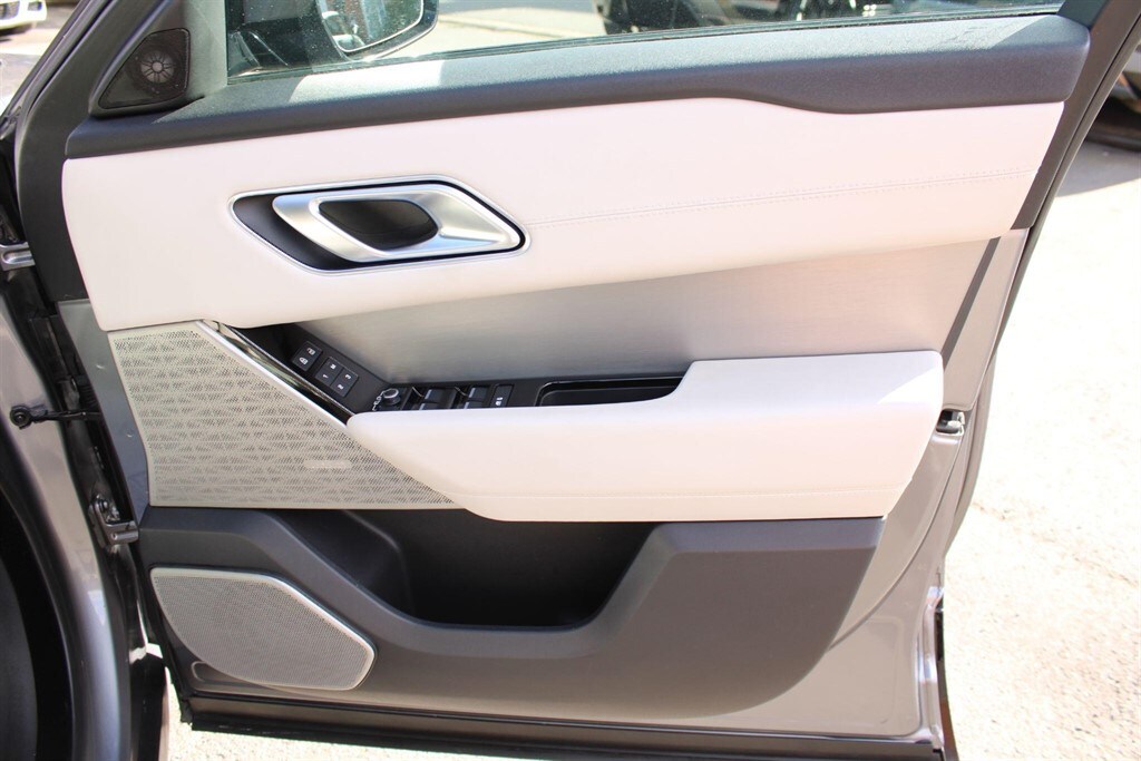 Used Land Rover Range Rover Velar 2021 for sale - 76628589: Photo 66