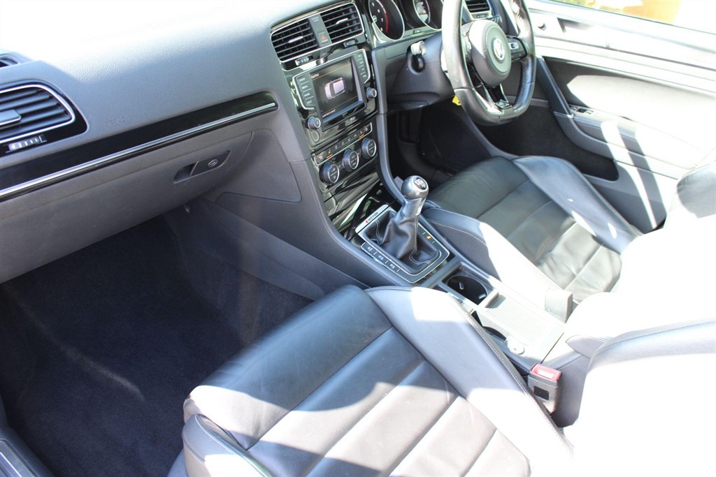 Used Volkswagen Golf 2016 for sale - 78055434: Photo 40