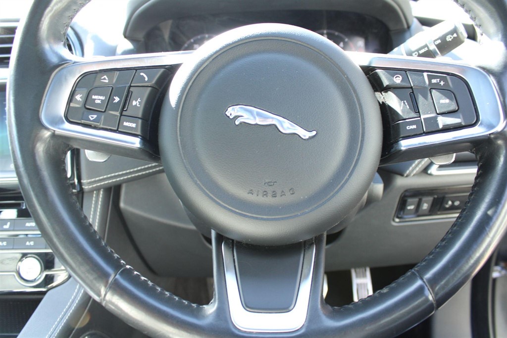 Used Jaguar F-Pace 2019 for sale - 78055452: Photo 18