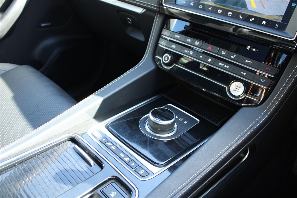 Used Jaguar F-Pace 2019 for sale - 78055452: Photo 31