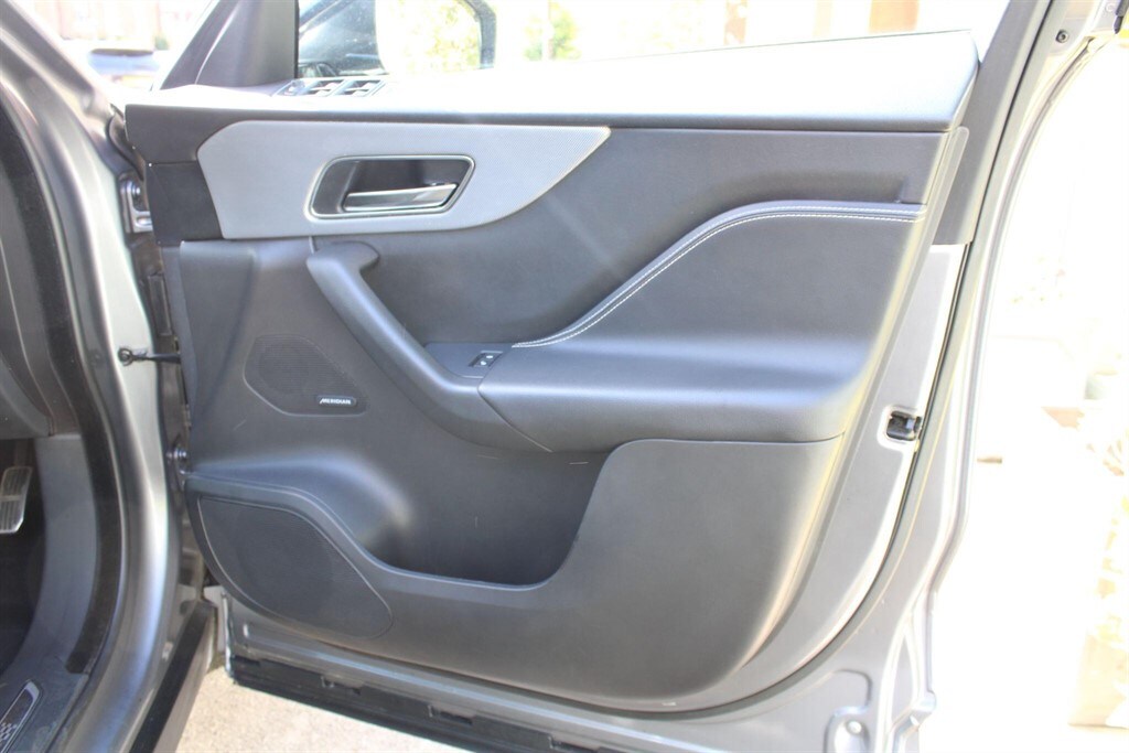 Used Jaguar F-Pace 2019 for sale - 78055452: Photo 37