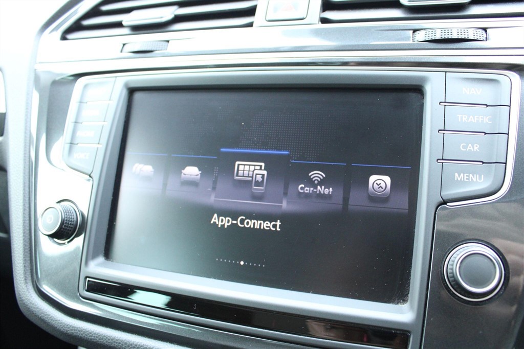 Used Volkswagen Tiguan 2016 for sale - 77691185: Photo 24