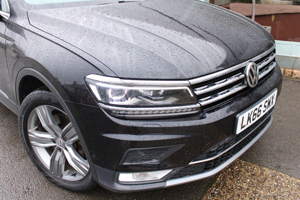 Used Volkswagen Tiguan 2016 for sale - 77691185: Photo 38