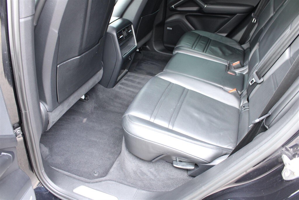 Used Porsche Cayenne 2020 for sale - 77903578: Photo 33