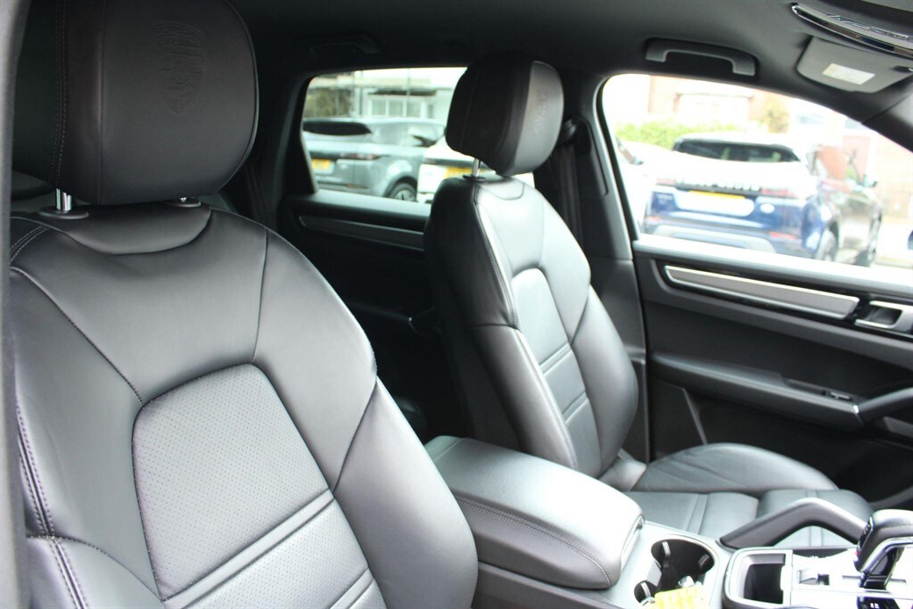 Used Porsche Cayenne 2020 for sale - 77903578: Photo 34