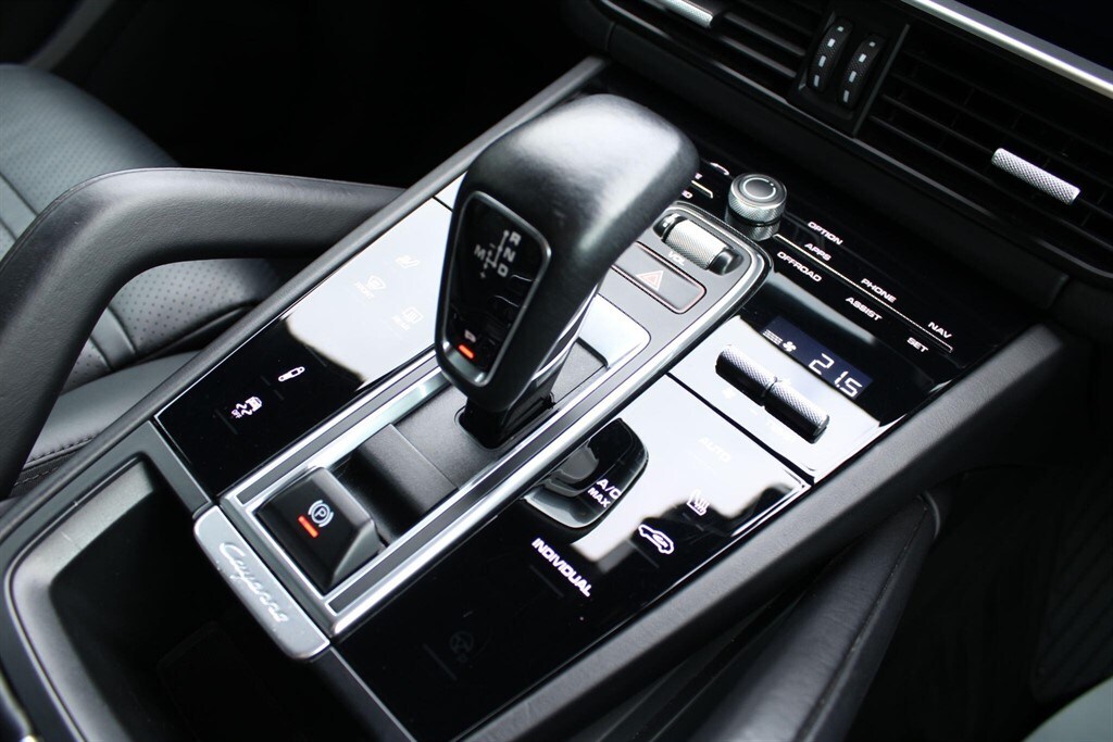 Used Porsche Cayenne 2020 for sale - 77903578: Photo 43