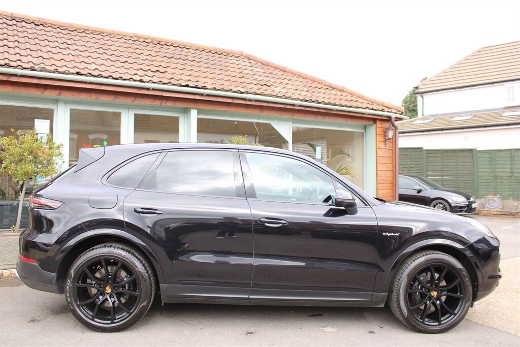 Used Porsche Cayenne 2020 for sale - 77903578: Photo 64