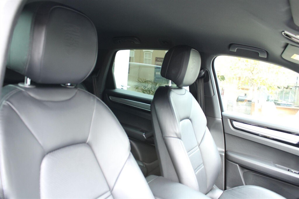 Used Porsche Cayenne 2020 for sale - 77903578: Photo 67
