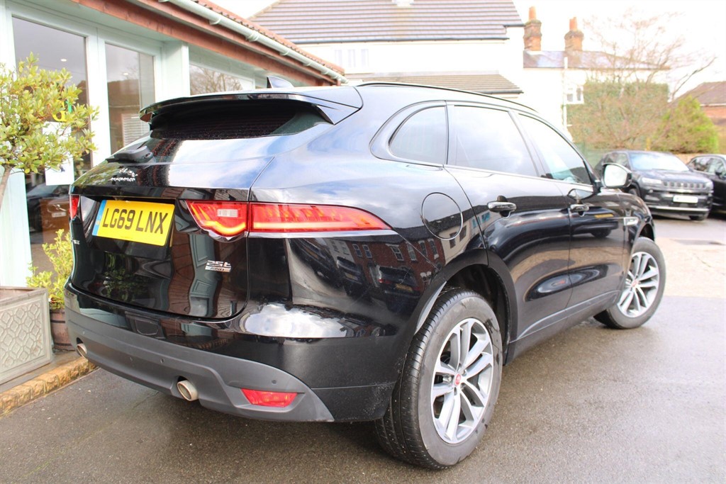 Used Jaguar F-Pace 2019 for sale - 77702917: Photo 3