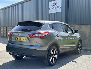 Used Nissan Qashqai 2016 for sale - 78758735: Photo
