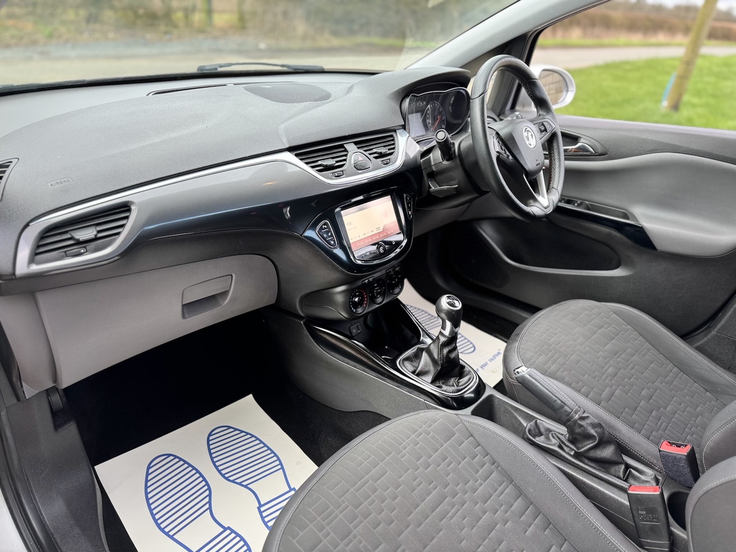 Used Vauxhall Corsa 2015 for sale - 77715081: Photo 3