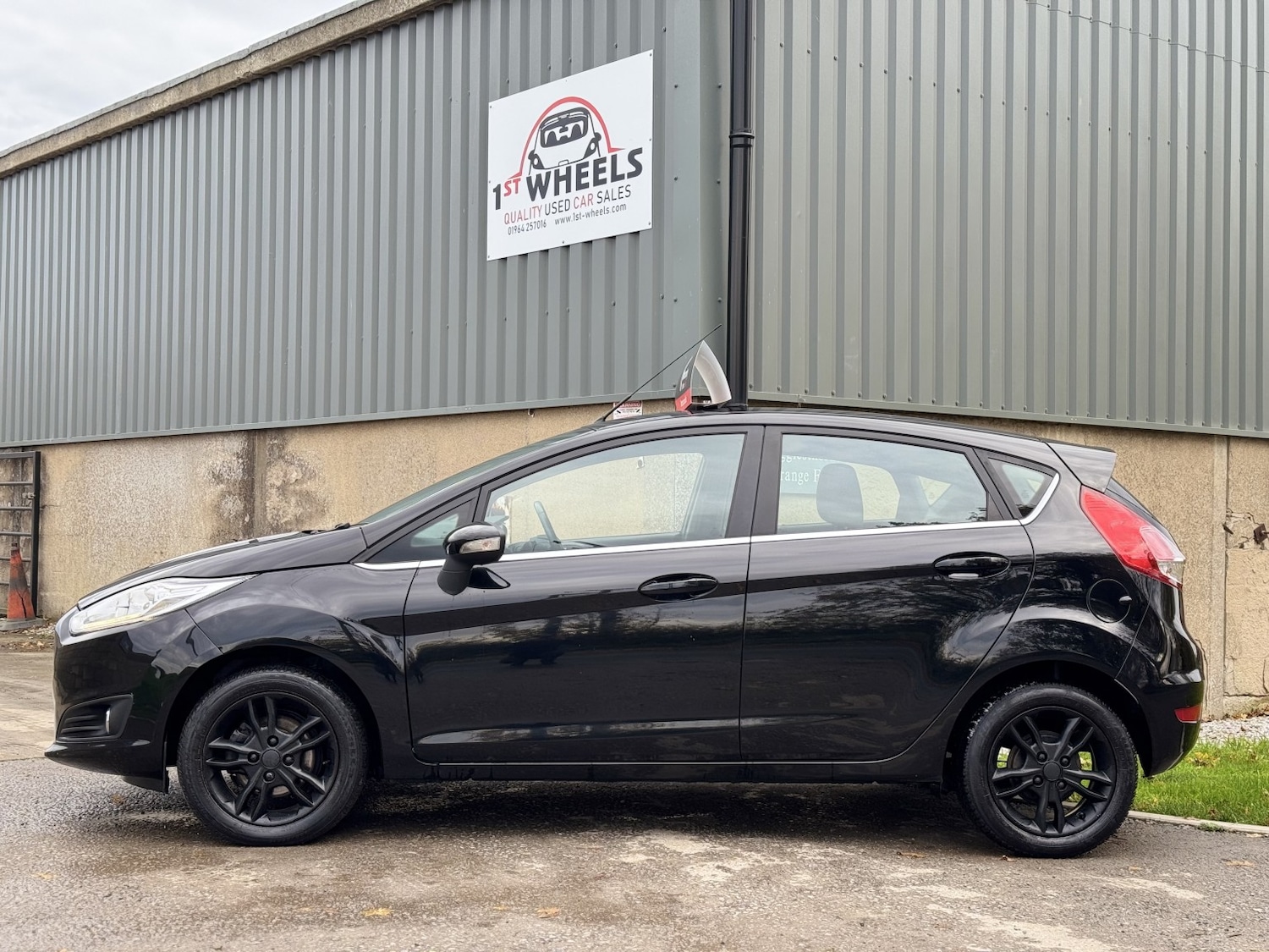 Used Ford Fiesta 2017 for sale - 76482948: Photo 4