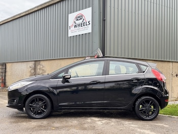 Used Ford Fiesta 2017 for sale - 76482948: Photo