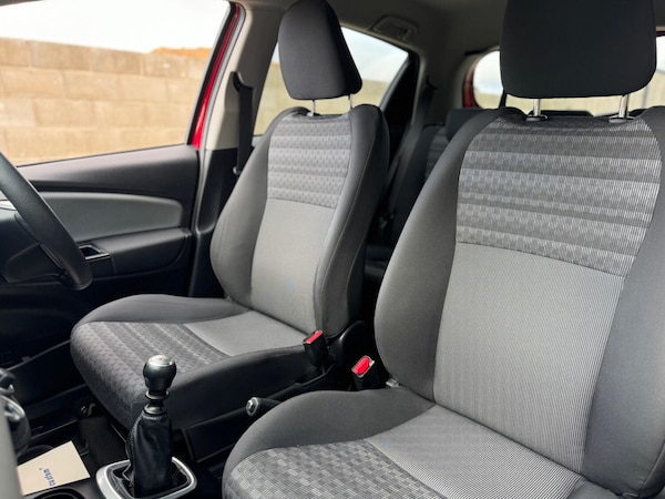 Used Toyota Yaris 2016 for sale - 75632841: Photo 15