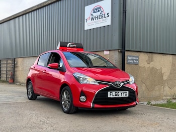 Used Toyota Yaris 2016 for sale - 75632841: Photo