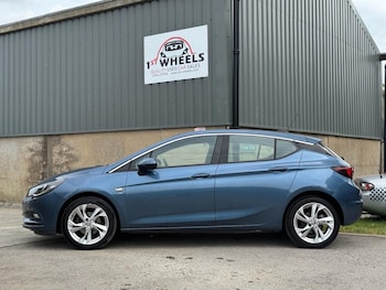 Used Vauxhall Astra 2017 for sale - 79073600: Photo