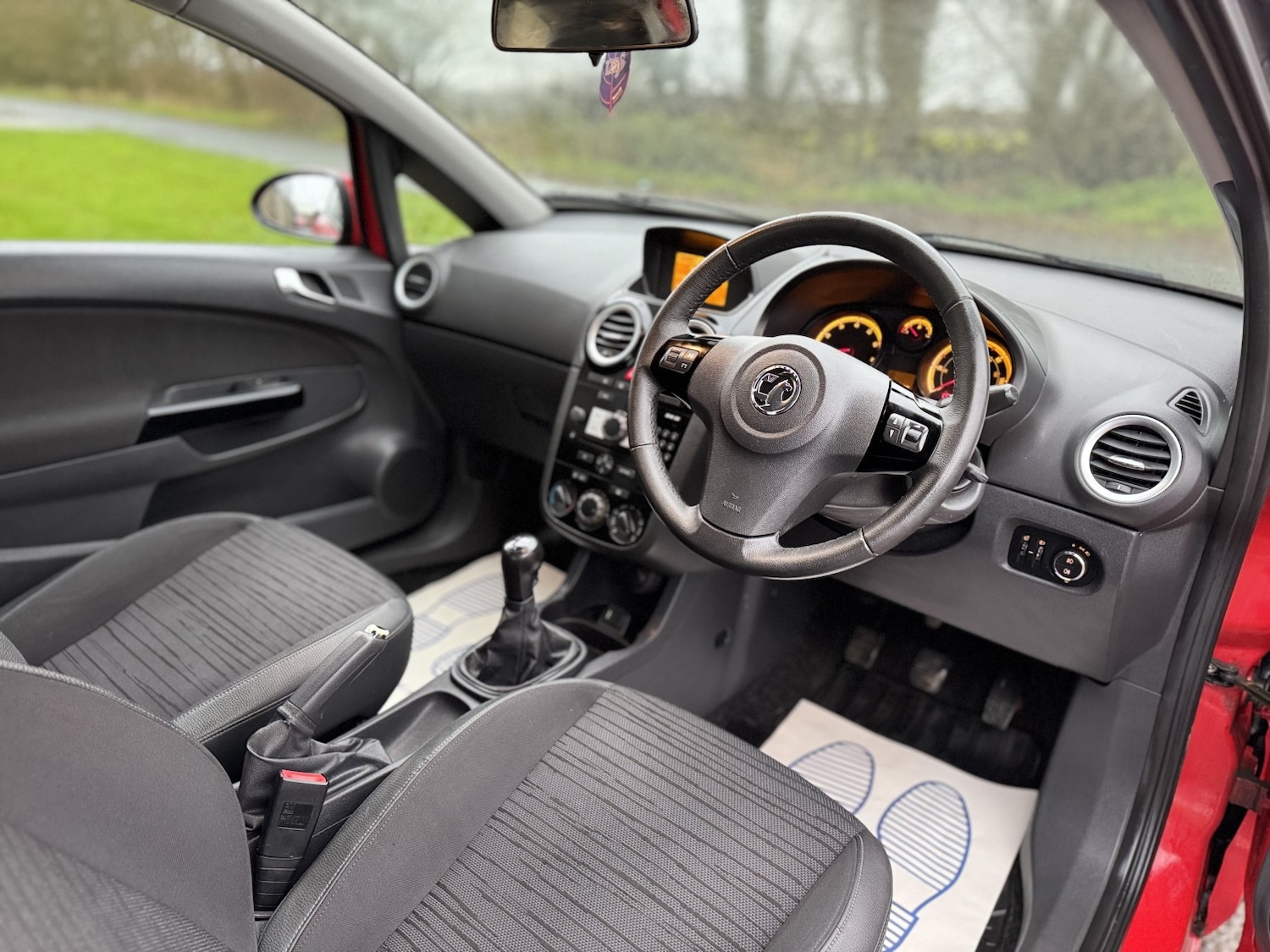 Used Vauxhall Corsa 2014 for sale - 76777035: Photo 3