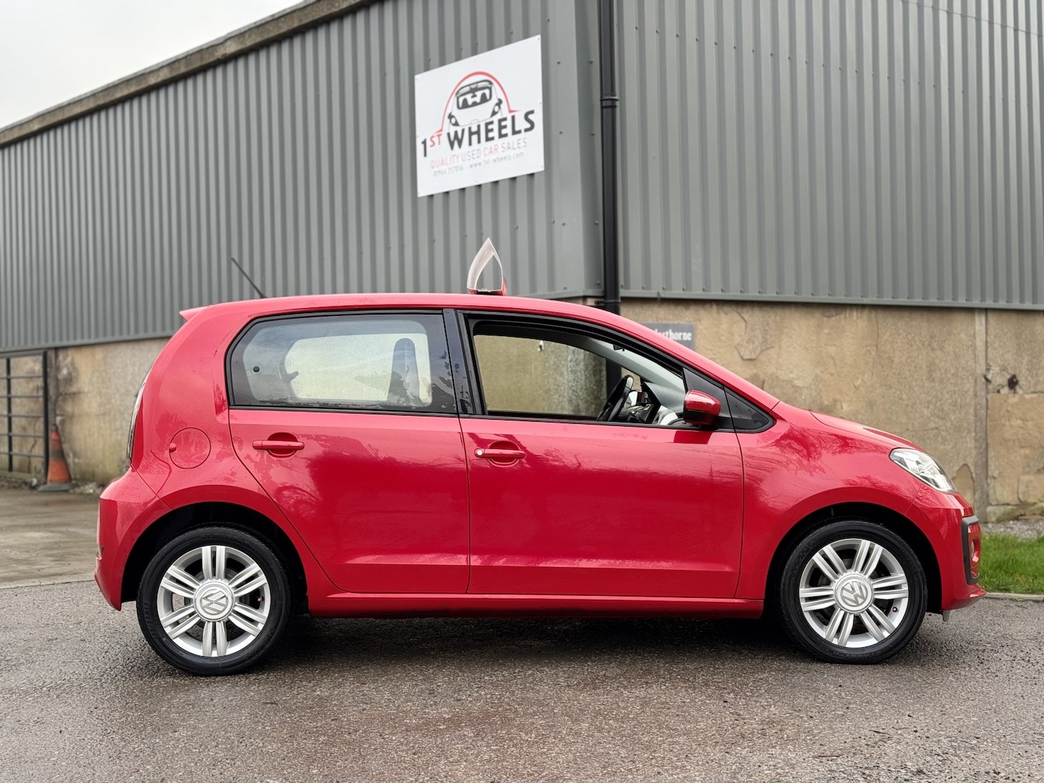 Used Volkswagen up! 2018 for sale - 77053731: Photo 5