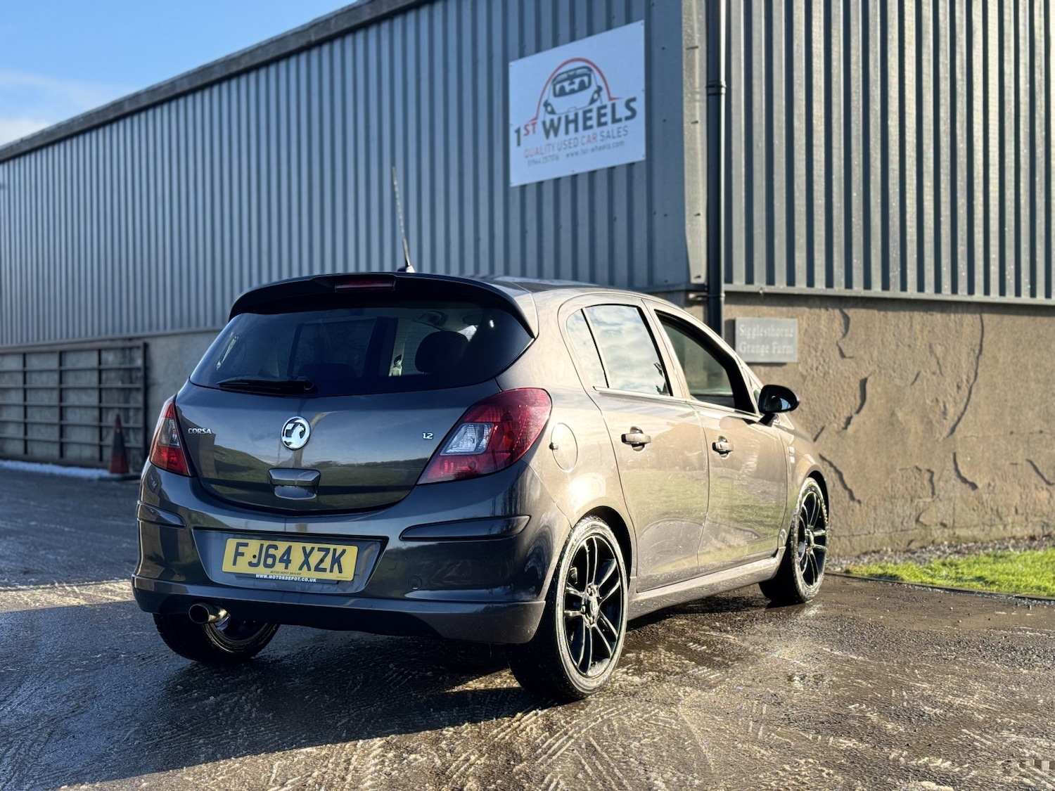 Used Vauxhall Corsa 2014 for sale - 77167815: Photo 2