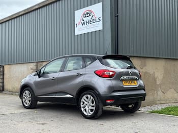 Used Renault Captur 2016 for sale - 79746397: Photo