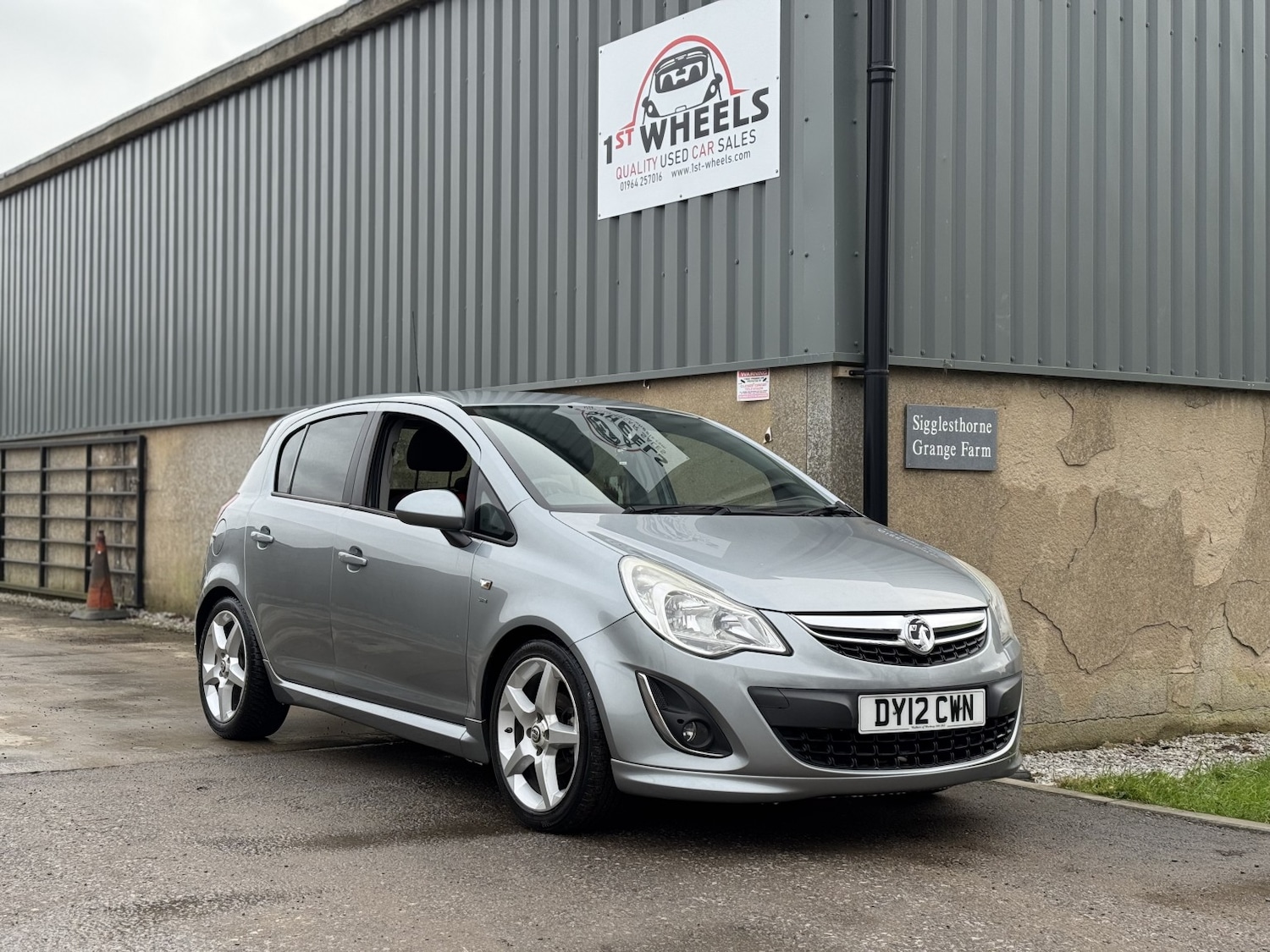 Used Vauxhall Corsa 2012 for sale - 77289160: Photo 1