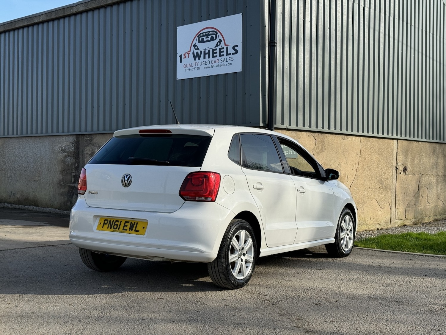 Used Volkswagen Polo 2011 for sale - 77687629: Photo 2