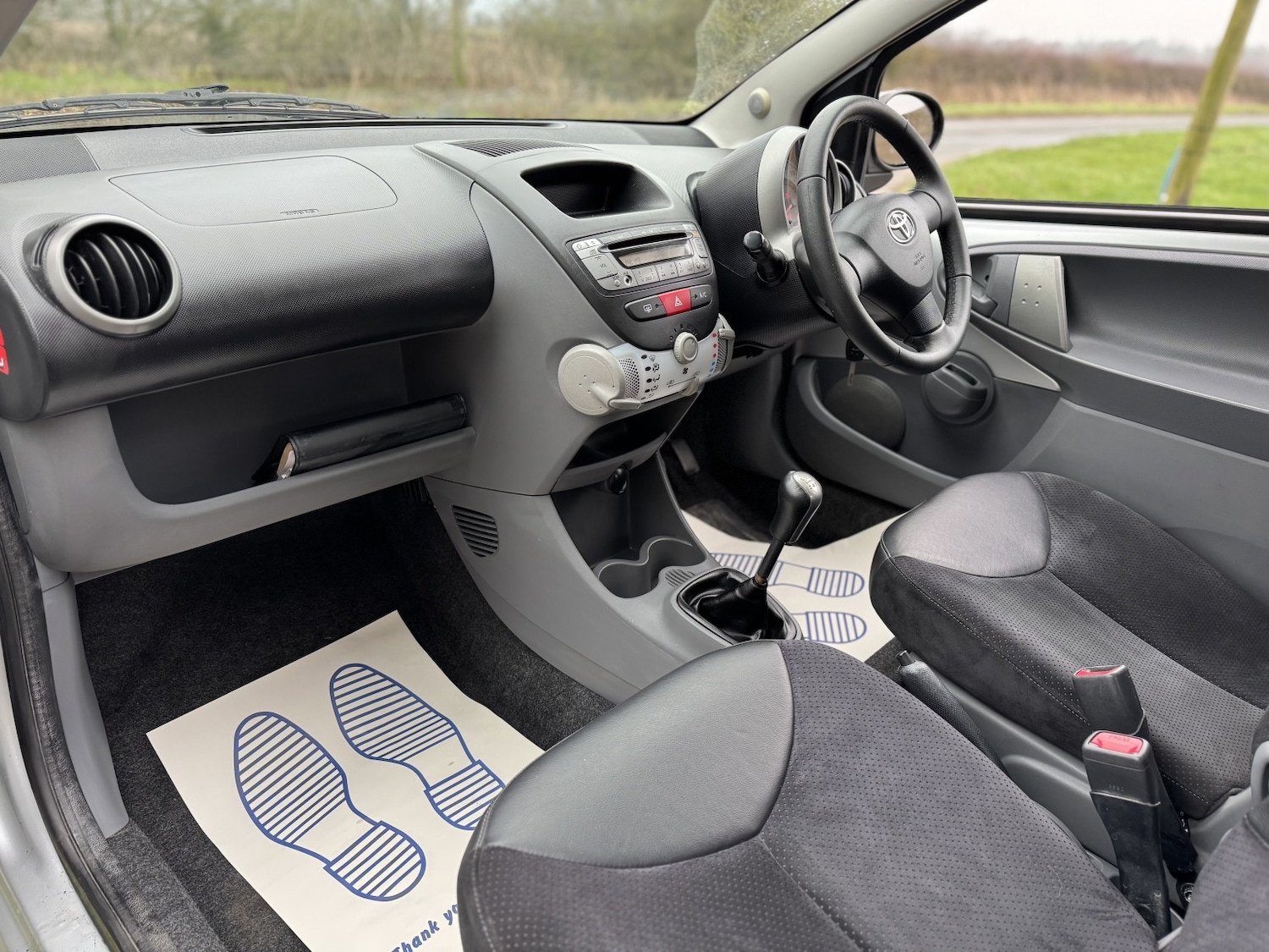 Used Toyota AYGO 2011 for sale - 77438261: Photo 3