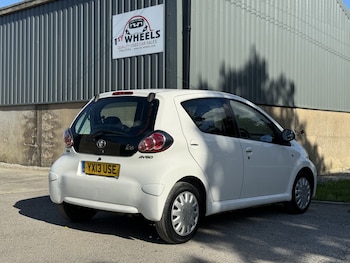 Used Toyota AYGO 2013 for sale - 78858179: Photo