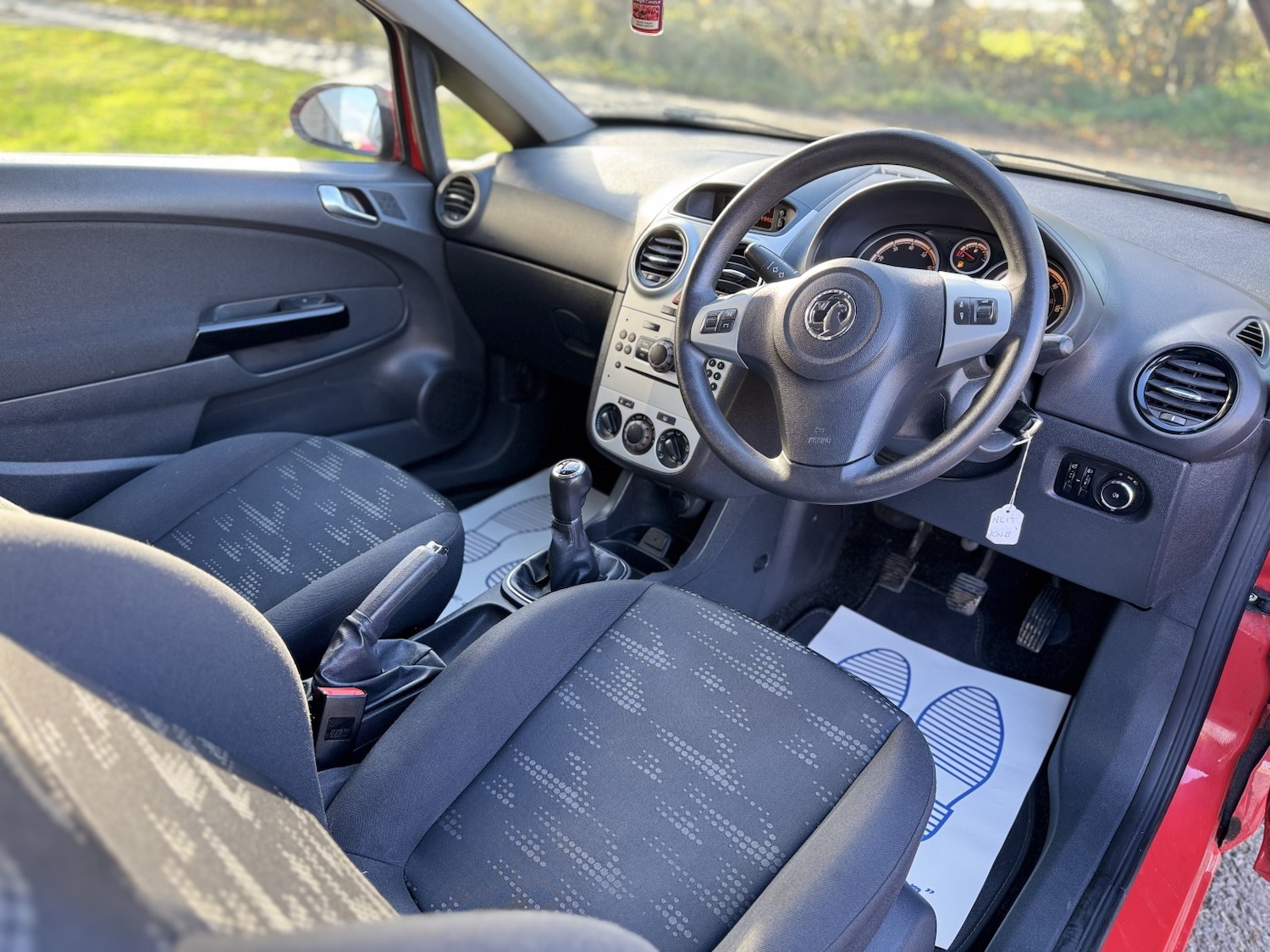 Used Vauxhall Corsa 2013 for sale - 76571062: Photo 3