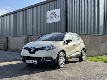 Used Renault Captur 2015 for sale - 77643668: Photo